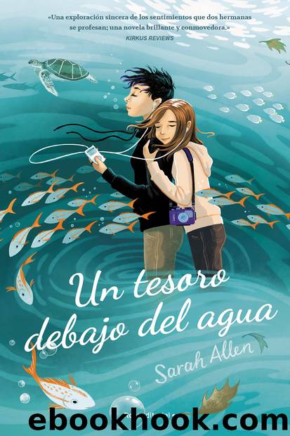 Un tesoro debajo del agua by Sarah Allen