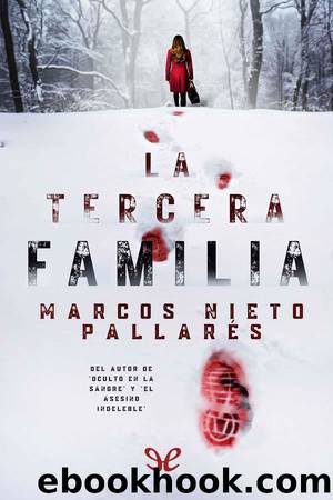 La tercera familia by Marcos Nieto Pallarés